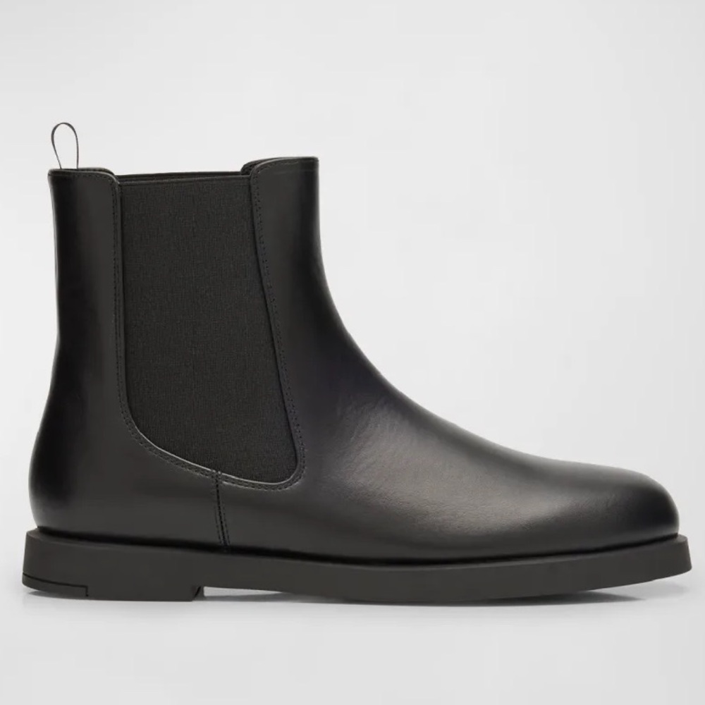 Stuart Weitzman Izzie Leather Chelsea Booties